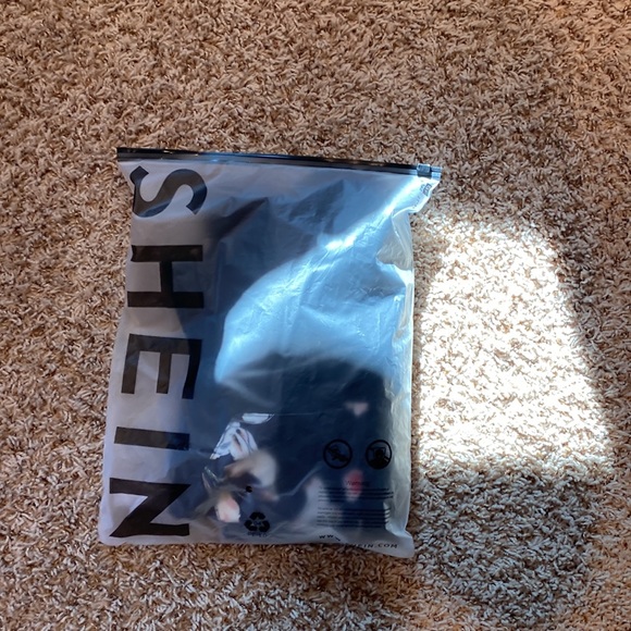 Shirt - Picture 5 of 5